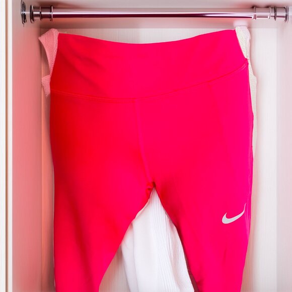 Nike Womens Hot Pink Icon Clash Fast Tight Fit 7/8 Running Tight/Leggings - Picture 3 of 12